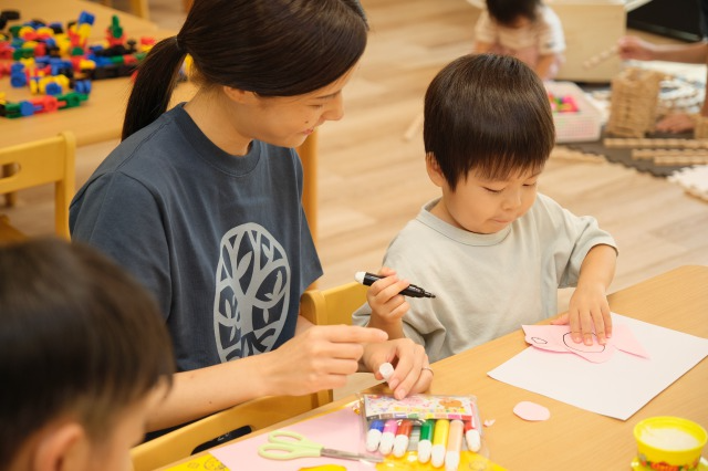 保育士　|　持ち帰り仕事なし！（子どもたちに専念できる環境！）